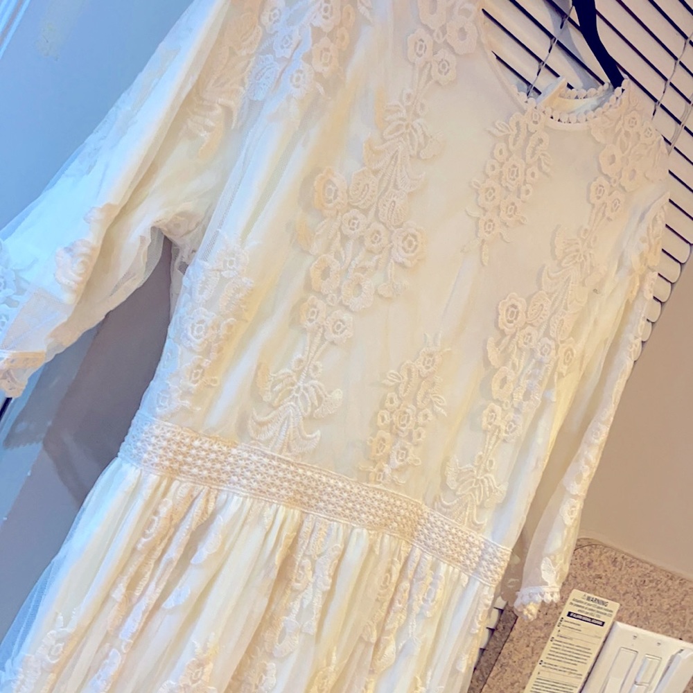 NWT Tea-length vintage slightly off-white dress by Hidden Alley